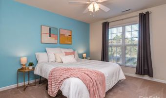 2203 Whitford Ln, Charlotte, NC 28210