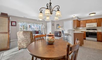 1315 Holgate Dr B, Ballwin, MO 63021