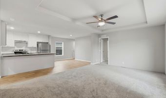 20815 WALNUT St, Aurora, OR 97002