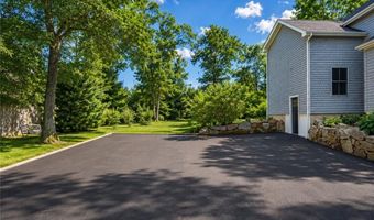 4434 S County Trl, Charlestown, RI 02813