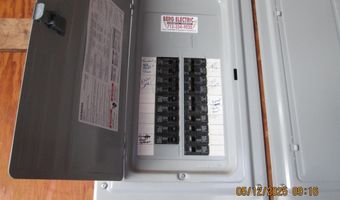207 E 4th St, Atlantic, IA 50022