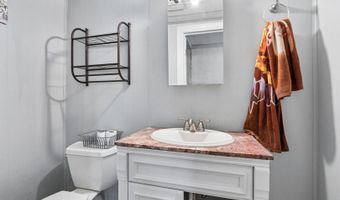 356 W Park Ave, Addison, IL 60101