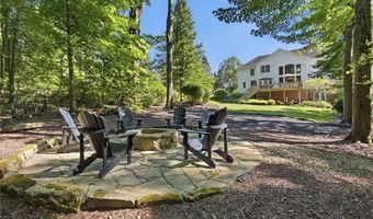 780 S Sussex Ct, Aurora, OH 44202