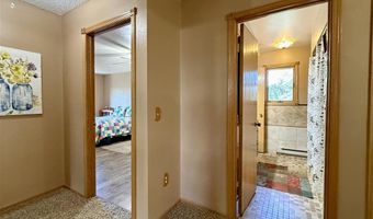 221 44th St N, Cody, WY 82414