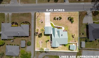 316 Fair St, Baxley, GA 31513