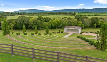 1020 Thomas Rd, Benton, TN 37307