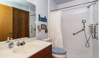 111 Sandburg Ct, Ames, IA 50014
