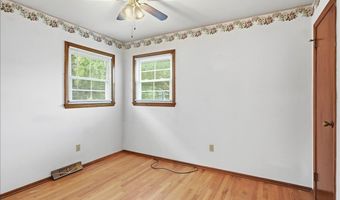 136 Cherry Ln, Burlington, VT 05401