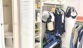 19195 NE 36th Ct 402, Aventura, FL 33180