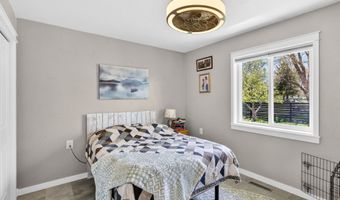 700 Stanley St, Belle Fourche, SD 57717