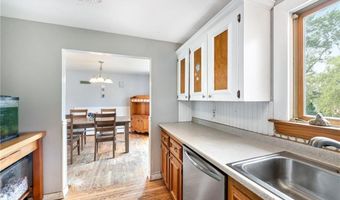 47 Allston Ave, Middletown, RI 02842