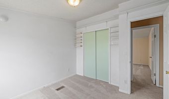 1806 S MOUNTAIN SHDW Ln, Cheyenne, WY 82009