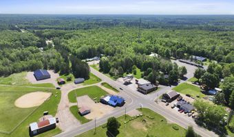 498 US HIGHWAY 8, Armstrong Creek, WI 54103