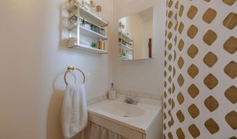 5 Bowles Ave, Bar Harbor, ME 04609