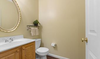 226 Arbor Trails Dr, Ballwin, MO 63021