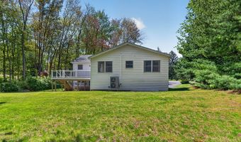 2 Spice Bush Ln, Branford, CT 06405