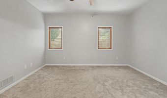 1301 NW 5 St, Abilene, KS 67410
