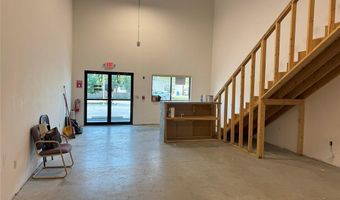 1 Shannon Ct 102, Bristol, RI 02809