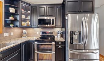 1006 24th Ave NW, Austin, MN 55912