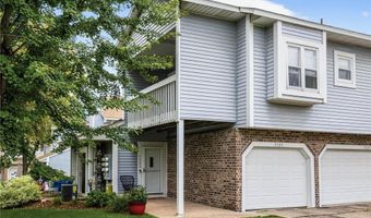 5325 Highpointe Ter, Bloomington, MN 55437