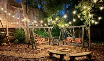 14917 Oaks N Dr, Addison, TX 75254