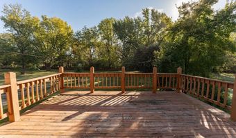 19 Skyline Dr, Adrian, MO 64720