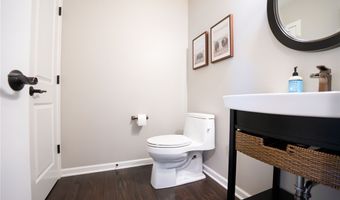 132 Boxelder Ln, Amherst, NY 14228