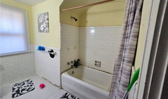 727 EAST Ave, Akron, OH 44320