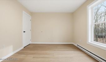 45 Tamarack Ter, Albrightsville, PA 18210