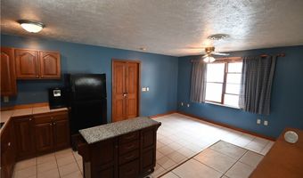 6610 6th Ave, Andover, OH 44003