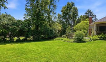 3401 Woodview Pl, Columbus, OH 43220