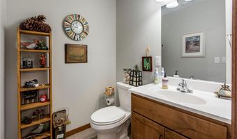 323 Fairgrounds Rd 4, Alexandria, MN 56308