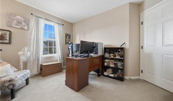 1906 Northgate Cir, Akron, OH 44320