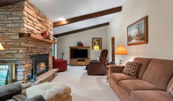 W5825 CTY RD O, Appleton, WI 54913