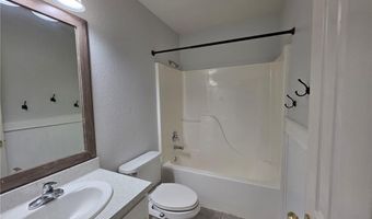 2 Sidebottom Cir, Bella Vista, AR 72714