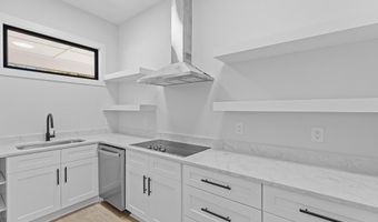 555 Versailles Dr, Auburn, GA 30011