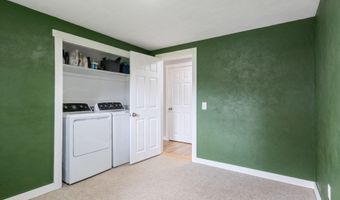 569 Benton Rd, Albion, ME 04910