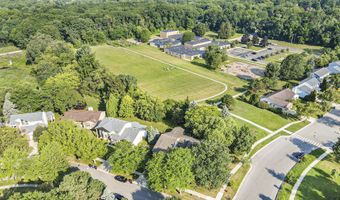572 Trego Cir, Ann Arbor, MI 48103