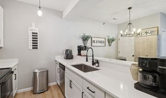 1107 NE 5th Ln 5, Ankeny, IA 50021