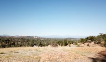 15333 Mountain Shadows Dr, Redding, CA 96001