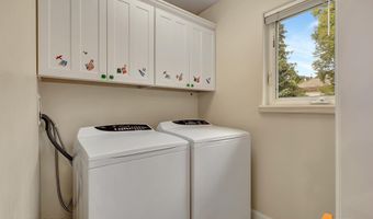 627 Orchid Cir, Anchorage, AK 99515