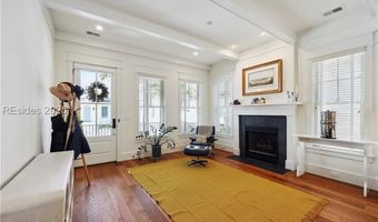 8 Hamlet Row, Beaufort, SC 29906