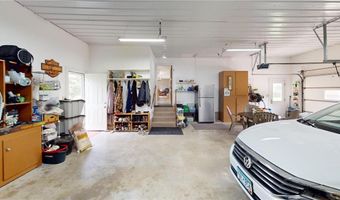 23096 Bluegrass Rd, Albert Lea, MN 56007