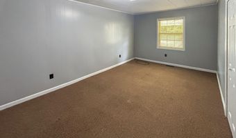 1037 Jones St, Athens, TN 37303