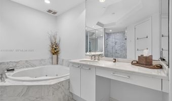 4100 Island Blvd 2303, Aventura, FL 33160