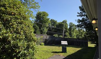 272 Belmont Ave, Belfast, ME 04915