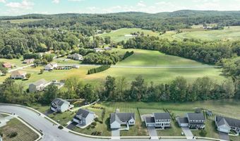 104 CLOVER Run, Abbottstown, PA 17301