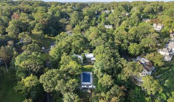 1 Cameron Cir, Atlantic Highlands, NJ 07716