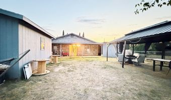 2318 Algerita St, Carlsbad, NM 88220