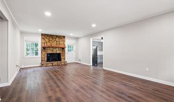 305 Summer Ct, Woodstock, GA 30188